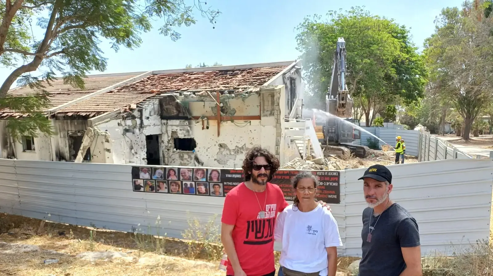 הריסת הבית של פסי בקיבוץ בארי, אחד מהסמלים הכואבים ביותר של השבעה באוקטובר, בו מצאו את מותם 13 בני ערובה.28 באוגוסט 2024 הריסת הבית של פסי בקיבוץ בארי, אחד מהסמלים הכואבים ביותר של השבעה באוקטובר, בו מצאו את מותם 13 בני ערובה.28 באוגוסט 2024