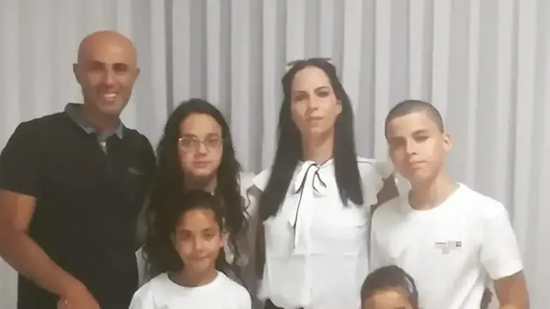 ג'יאר דוידוב ומשפחתו שנהרג בשביעי באוקטובר ג'יאר דוידוב ומשפחתו שנהרג בשביעי באוקטובר