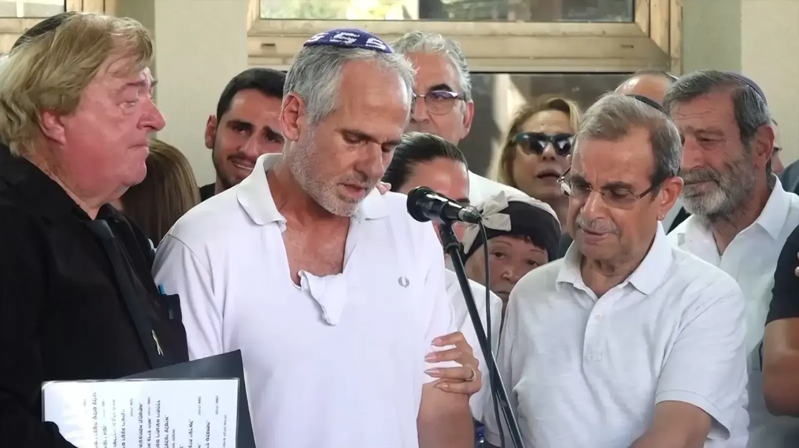 אביו של אלמוג סרוסי ז"ל שגופתו חולצה משבי חמאס.1 בספטמבר 2024 אביו של אלמוג סרוסי ז"ל שגופתו חולצה משבי חמאס.1 בספטמבר 2024