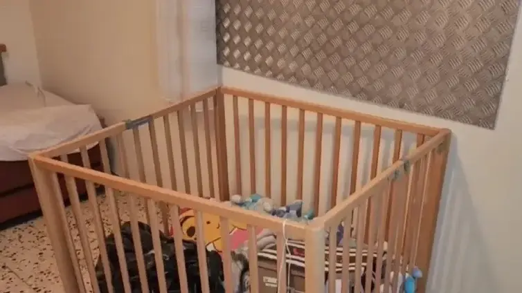 הבית של נועה סולימני בקריית שמונה לאחר מטח הרקטות הבית של נועה סולימני בקריית שמונה לאחר מטח הרקטות