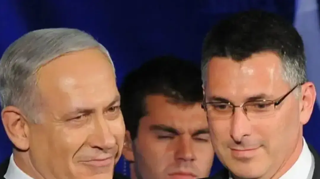 מפלגת הליכוד לאחר פרסום תוצאות המדגם, 22 בינואר 2013
 בנימין נתניהו גדעון סער