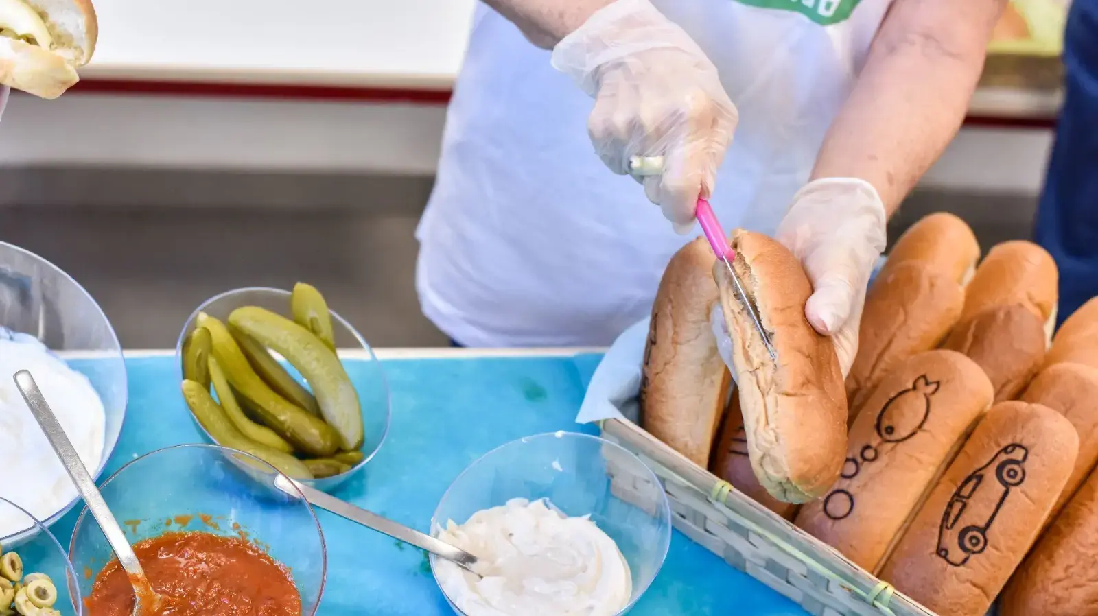 דואגים לכריך לכל ילד. עמותת נבט דואגים לכריך לכל ילד. עמותת נבט