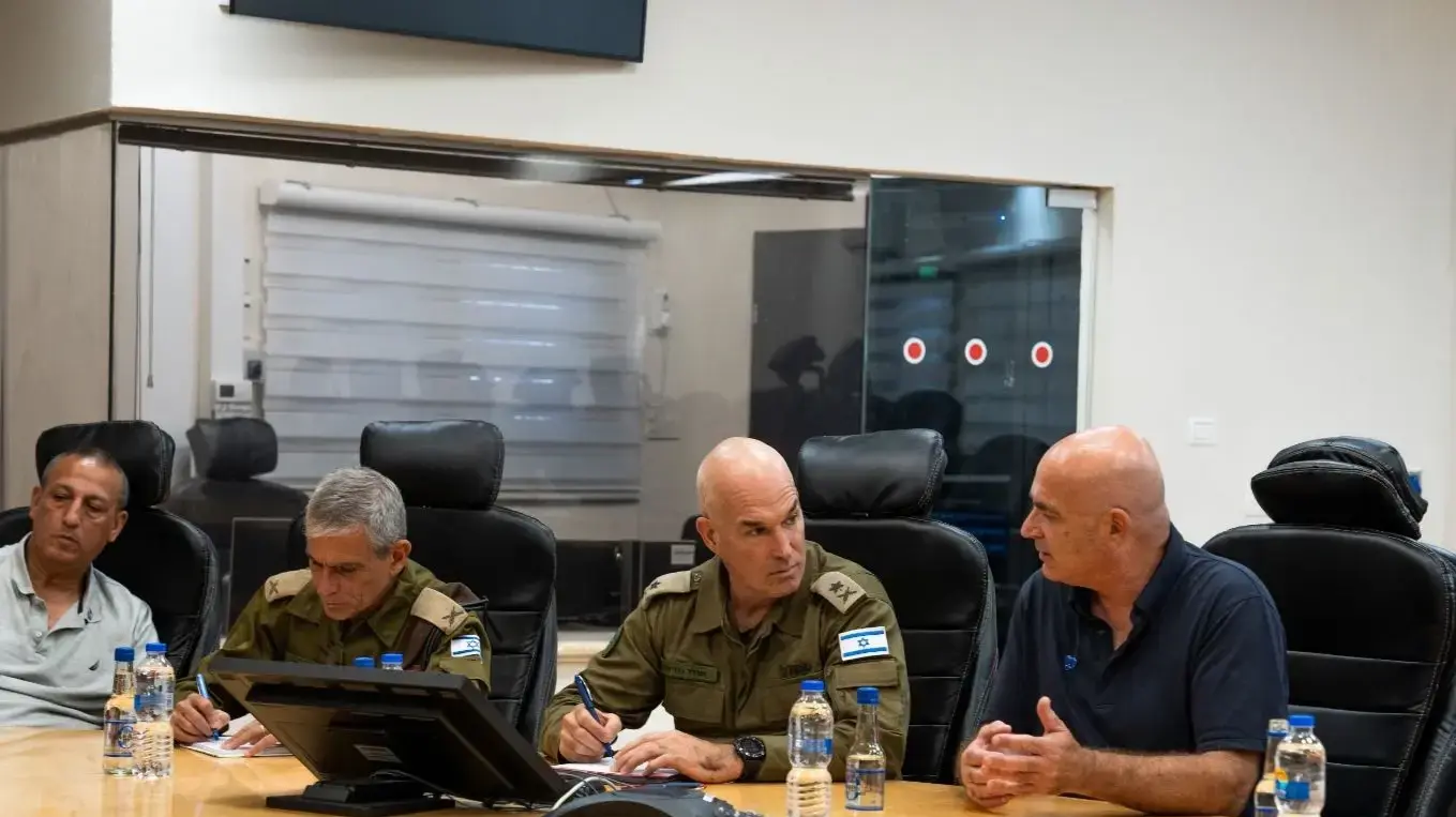 מפקד פיקוד הצפון לראשי רשויות: ״פגענו משמעותית בחיזבאללה ואנחנו נמשיך ונעמיק את הפגיעה. אנחנו בנקודה של השתנות״.22 בספטמבר 2024 מפקד פיקוד הצפון לראשי רשויות: ״פגענו משמעותית בחיזבאללה ואנחנו נמשיך ונעמיק את הפגיעה. אנחנו בנקודה של השתנות״.22 בספטמבר 2024