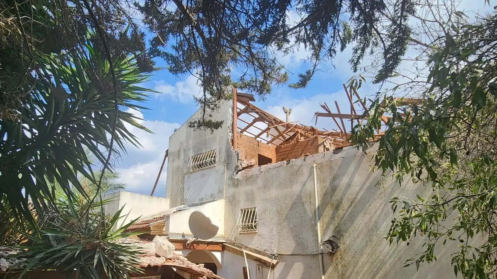 פגיעה בבית ביישוב גבעת אבני, 23 בספטמבר 2024 פגיעה בבית ביישוב גבעת אבני, 23 בספטמבר 2024