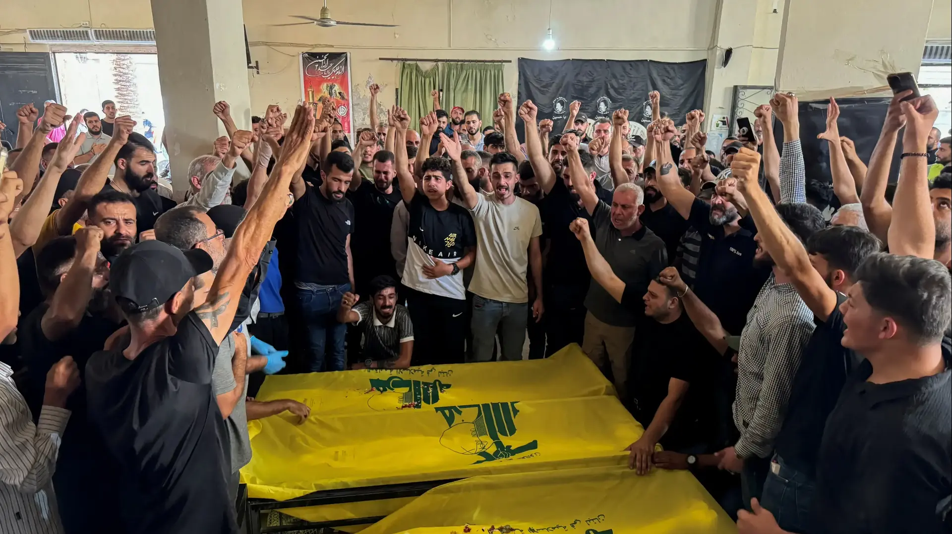 הלוויית אנשי חיזבאללה שנהרגו בתקיפות צה"ל בדרום לבנון, 24 בספטמבר 2024 הלוויית אנשי חיזבאללה שנהרגו בתקיפות צה"ל בדרום לבנון, 24 בספטמבר 2024