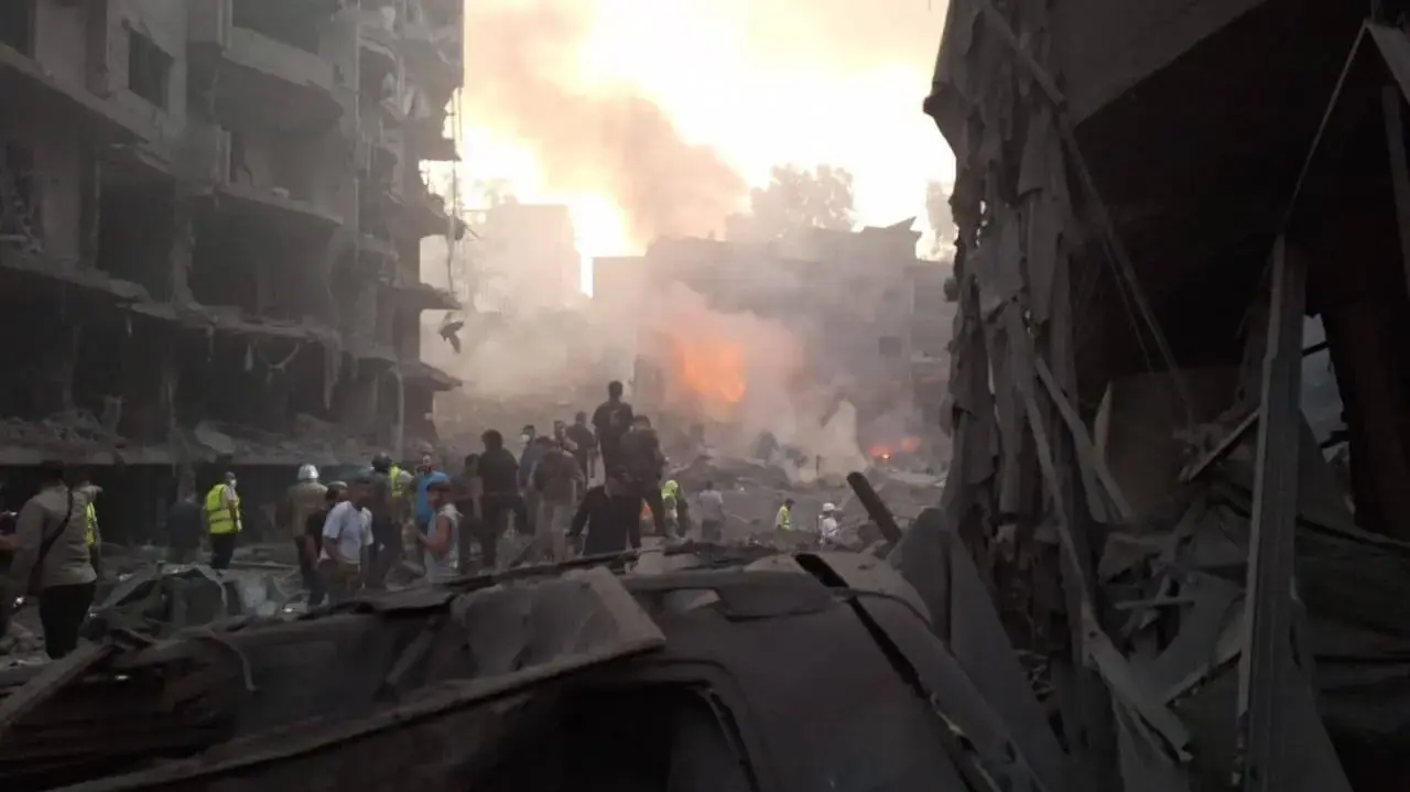 הרס בדאחיה בביירות לאחר תקיפה שכוונה לנסראללה, 27 בספטמבר 2024 הרס בדאחיה בביירות לאחר תקיפה שכוונה לנסראללה, 27 בספטמבר 2024