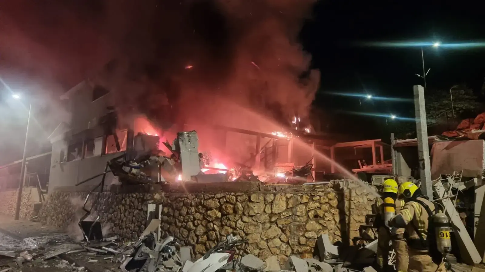 שריפה בצפת בעקבות פגיעה ישירה במבנה, 27 בספטמבר 2024 שריפה בצפת בעקבות פגיעה ישירה במבנה, 27 בספטמבר 2024