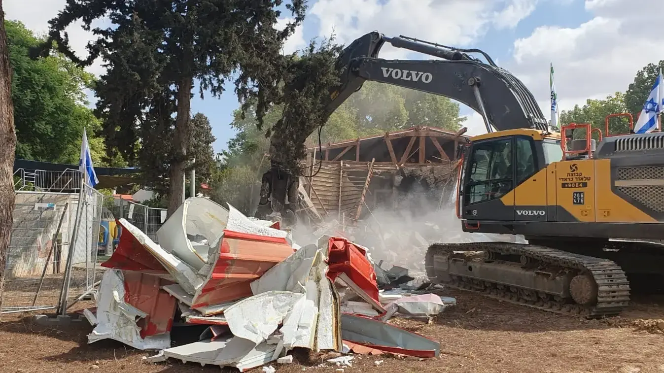 שנ ה לאחר ה7 באוקטובר, הריסות הבתים בקיבוץ כיסופים.30 בספטמבר 2024 שנ ה לאחר ה7 באוקטובר, הריסות הבתים בקיבוץ כיסופים.30 בספטמבר 2024