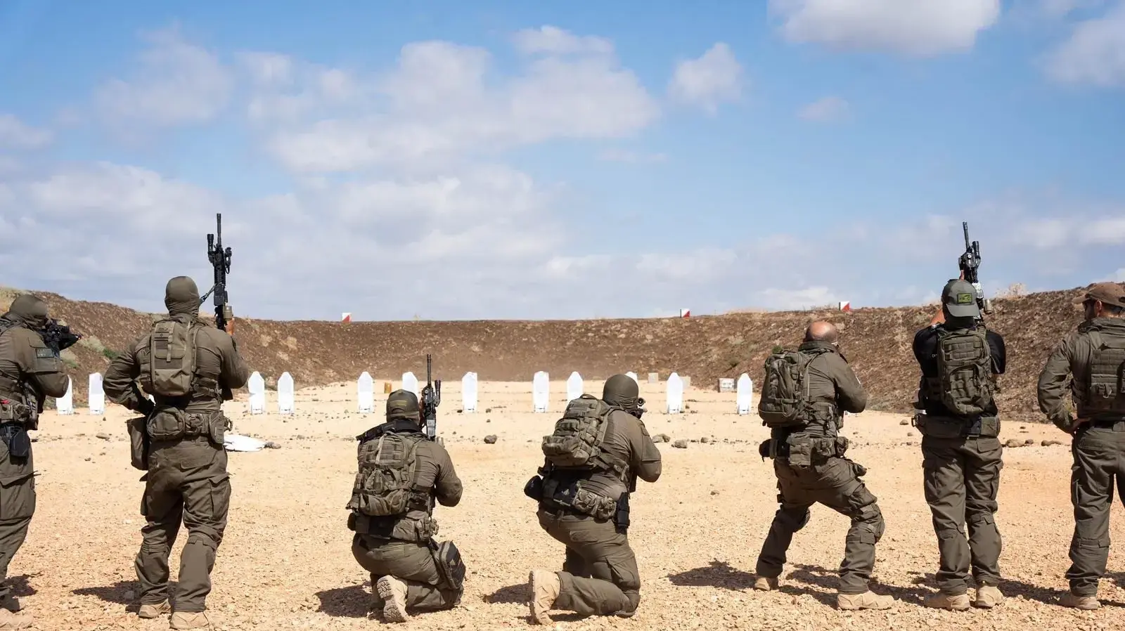 אימונים של כוחות צה״ל מחטיבה 188 בסמוך לגבול הצפוני ובמפקדות, 30 בספטמבר 2024 אימונים של כוחות צה״ל מחטיבה 188 בסמוך לגבול הצפוני ובמפקדות, 30 בספטמבר 2024
