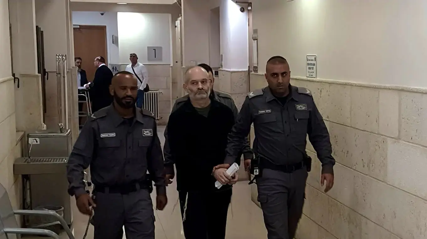 גיא שפירא בהכרעת דינו ,מואשם ברצח אשתו רחל אייזנשטדט,, בית משפט מחוזי ירושלים, 1 באוקטובר 2024 גיא שפירא בהכרעת דינו ,מואשם ברצח אשתו רחל אייזנשטדט,, בית משפט מחוזי ירושלים, 1 באוקטובר 2024