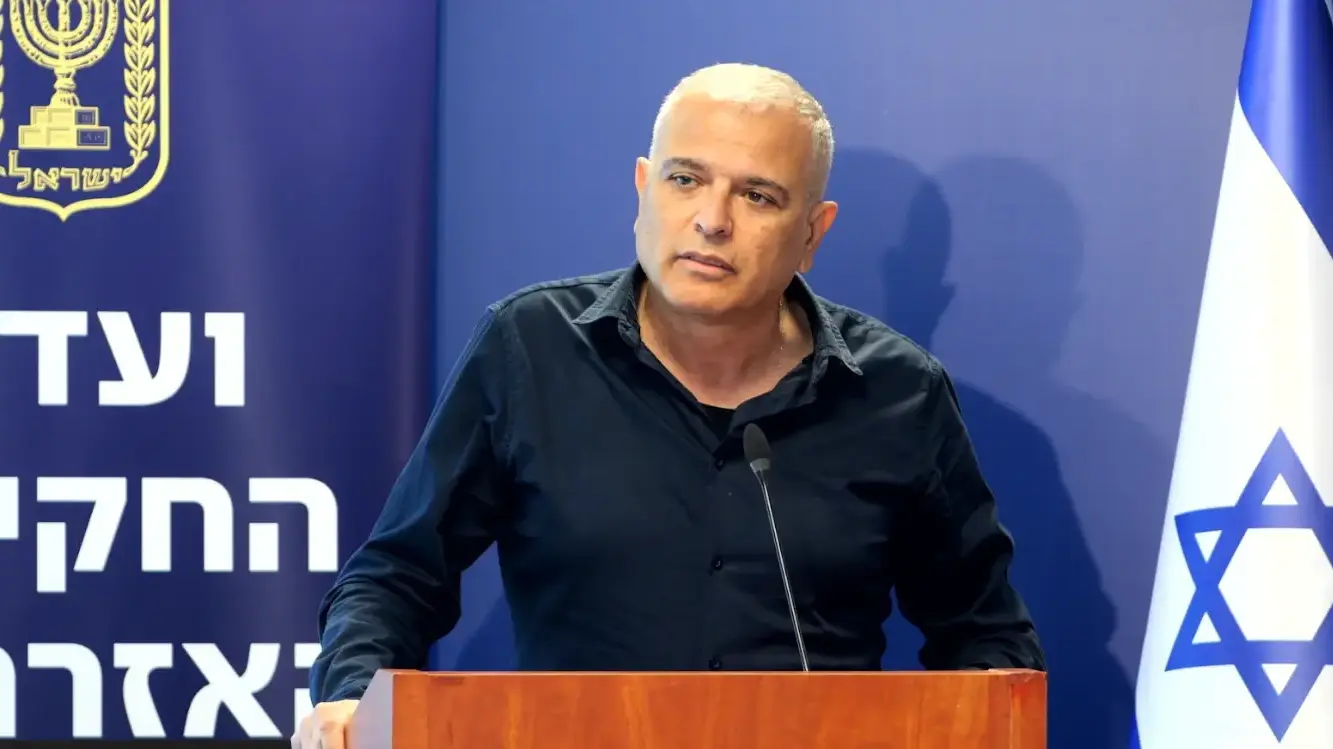 רפי בן שטרית, אביו של אלרואי בן שטרית שנפל בקרב נחל עוז, בועדת החקירה האזרחית, פארק עתידים, 1 באוקטובר 2024 רפי בן שטרית, אביו של אלרואי בן שטרית שנפל בקרב נחל עוז, בועדת החקירה האזרחית, פארק עתידים, 1 באוקטובר 2024