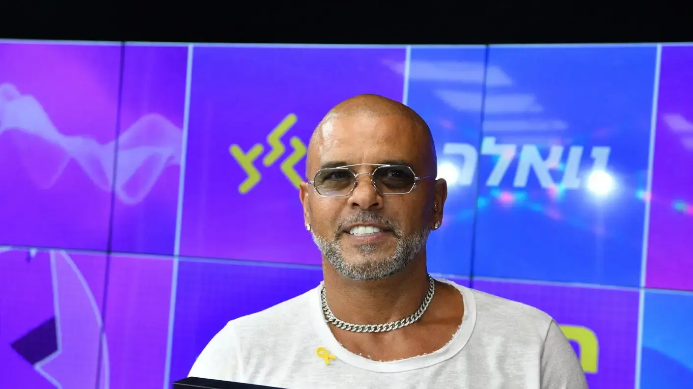 אייל גולן, מצעד שנתי וואלה גלגלצ בהגשת דלית רצ'שטר, 1 באוקטובר 2024 אייל גולן, מצעד שנתי וואלה גלגלצ בהגשת דלית רצ'שטר, 1 באוקטובר 2024