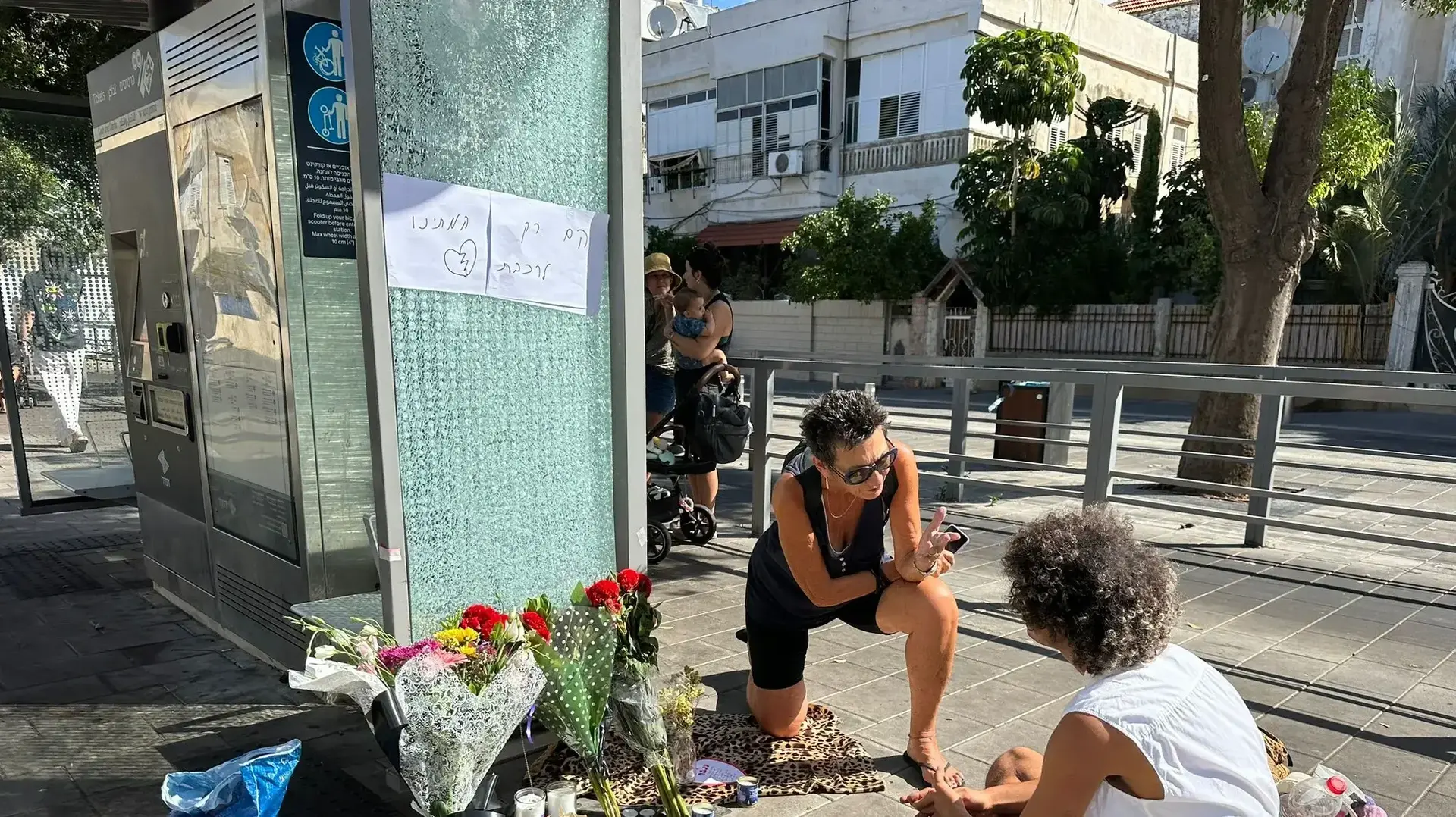 זירת הפיגוע ביפו ביום שאחרי, 2 באוקטובר 2024 זירת הפיגוע ביפו ביום שאחרי, 2 באוקטובר 2024
