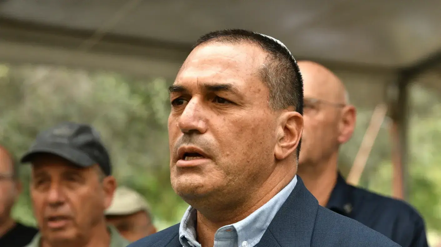 אייל זמיר, הלווית שייקה גביש, בית עלמין מורשה, 6 באוקטובר 2024 אייל זמיר, הלווית שייקה גביש, בית עלמין מורשה, 6 באוקטובר 2024