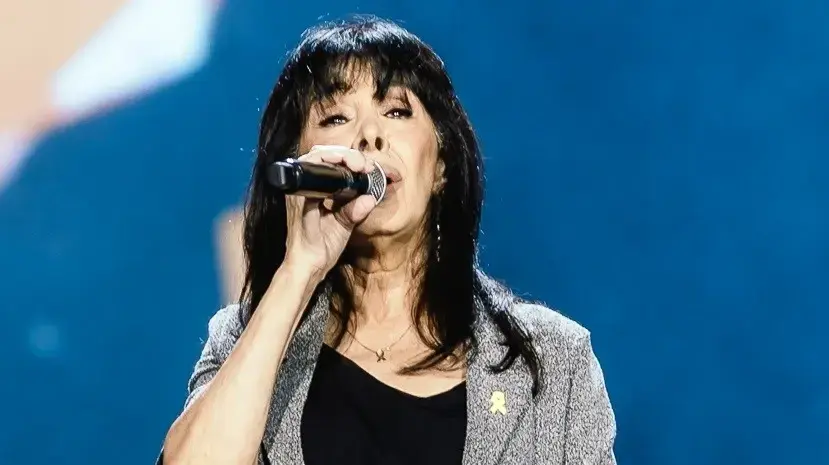 גלי עטרי בטקס הזיכרון הלאומי של משפחות הנרצחים והחטופים במלאת שנה לטבח ה-7 באוקטובר, פארק הירקון, 7 באוקטובר 2024 גלי עטרי בטקס הזיכרון הלאומי של משפחות הנרצחים והחטופים במלאת שנה לטבח ה-7 באוקטובר, פארק הירקון, 7 באוקטובר 2024