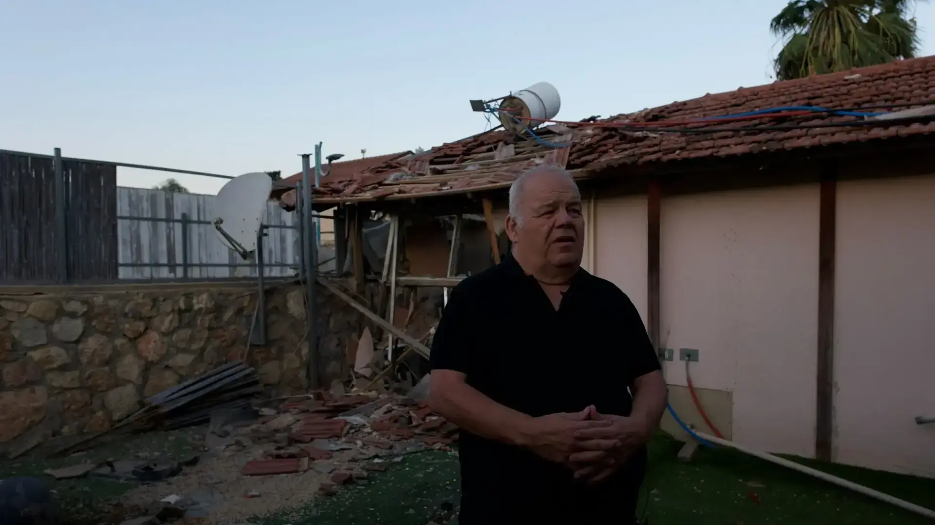 ביתו של פרוספר אזרן, נפגע מנפילה, 9 באוקטובר 2024 ביתו של פרוספר אזרן, נפגע מנפילה, 9 באוקטובר 2024