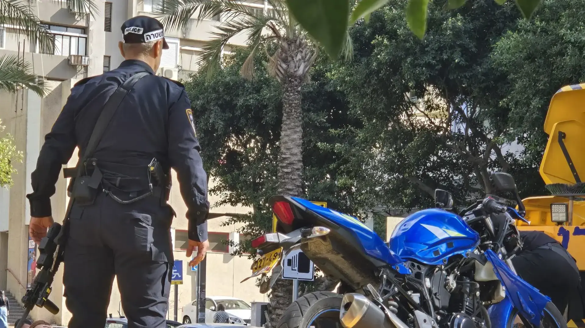 האופנוע ששימש את המחבל בפיגוע בחדרה, 10 באוקטובר 2024 האופנוע ששימש את המחבל בפיגוע בחדרה, 10 באוקטובר 2024