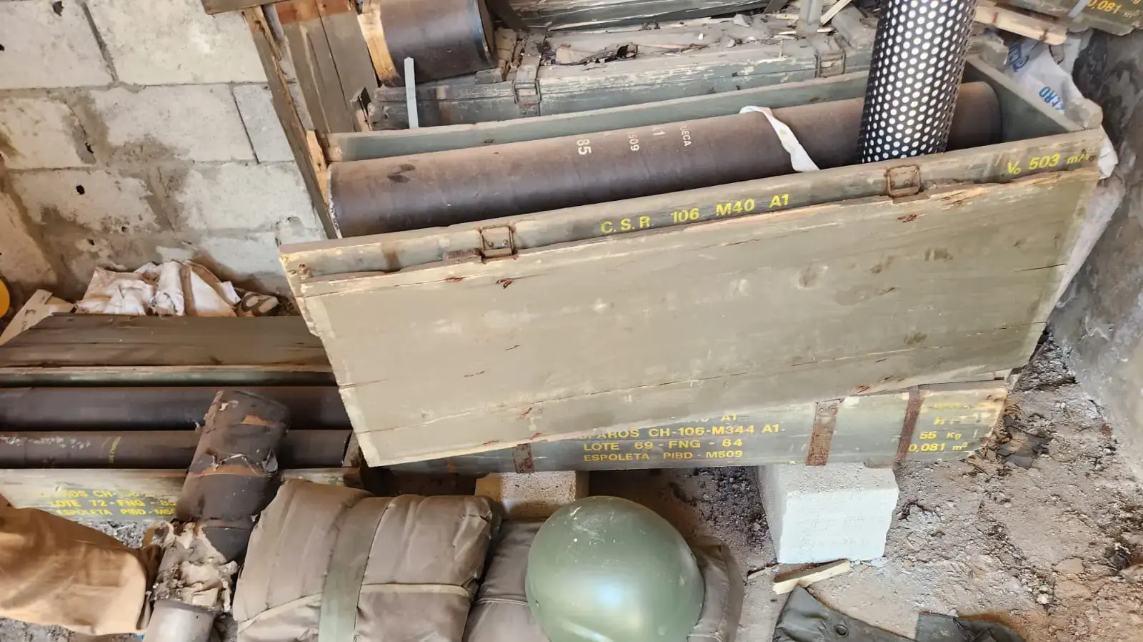 אמל"ח הנמצא בפשיטות צה"ל ,לבנון ,10 לאוקטובר 2024 אמל"ח הנמצא בפשיטות צה"ל ,לבנון ,10 לאוקטובר 2024