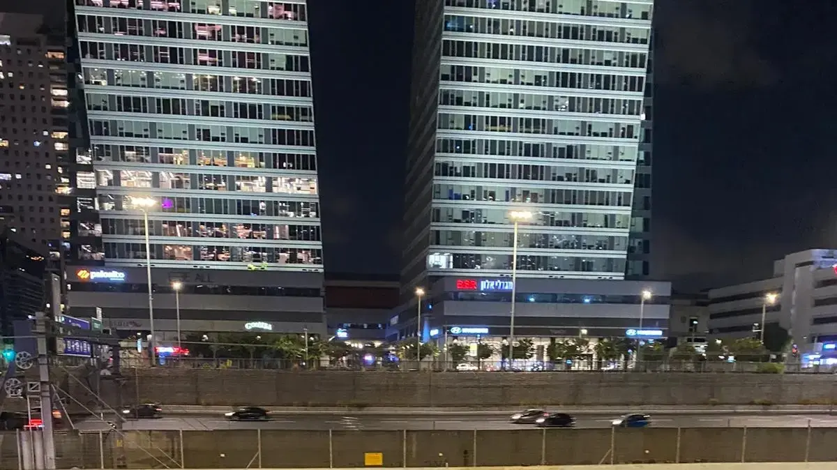 משפחות החטופים מפגינים באיילון, 13 באוקטובר 2024 משפחות החטופים מפגינים באיילון, 13 באוקטובר 2024