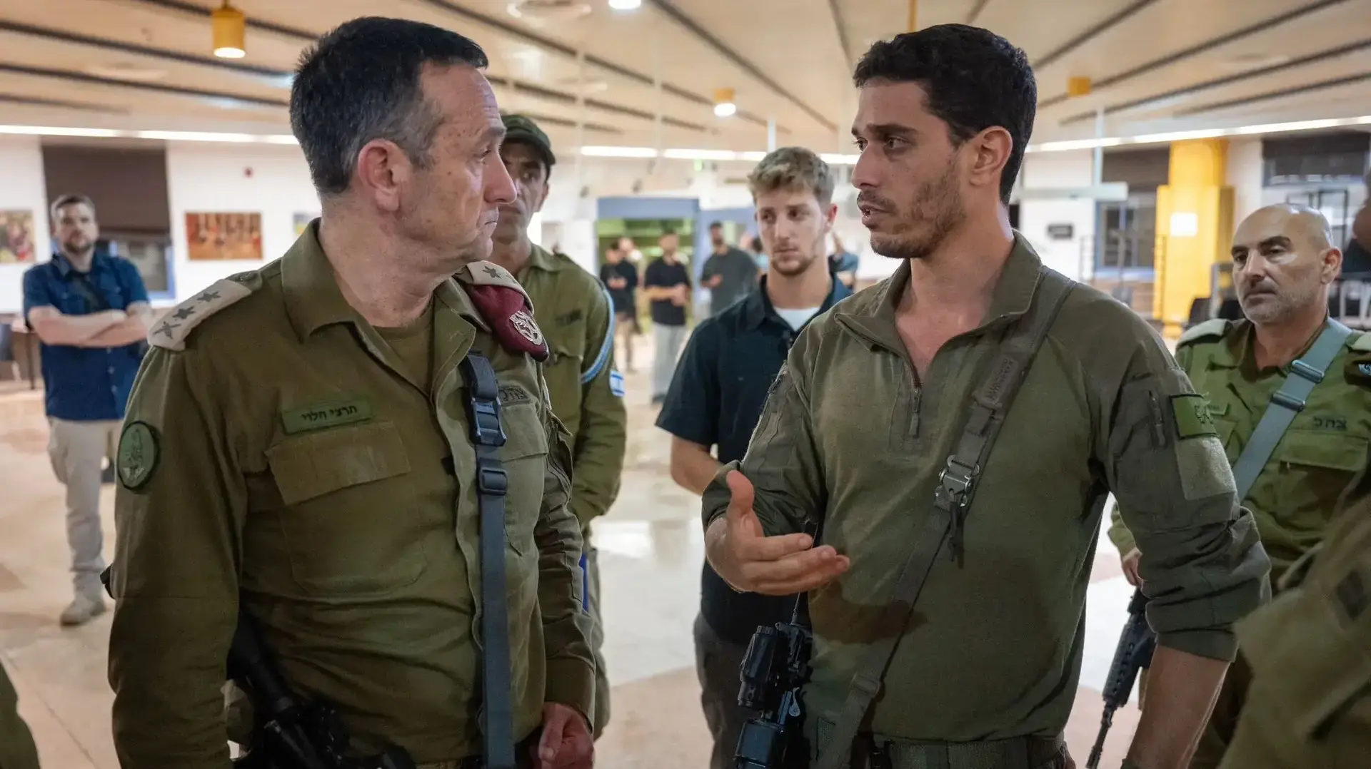 הרמטכ״ל, רב-אלוף הרצי הלוי,בביקור בבסיס האימונים של חטיבת גולני. 13 באוקטובר 2024 הרמטכ״ל, רב-אלוף הרצי הלוי,בביקור בבסיס האימונים של חטיבת גולני. 13 באוקטובר 2024