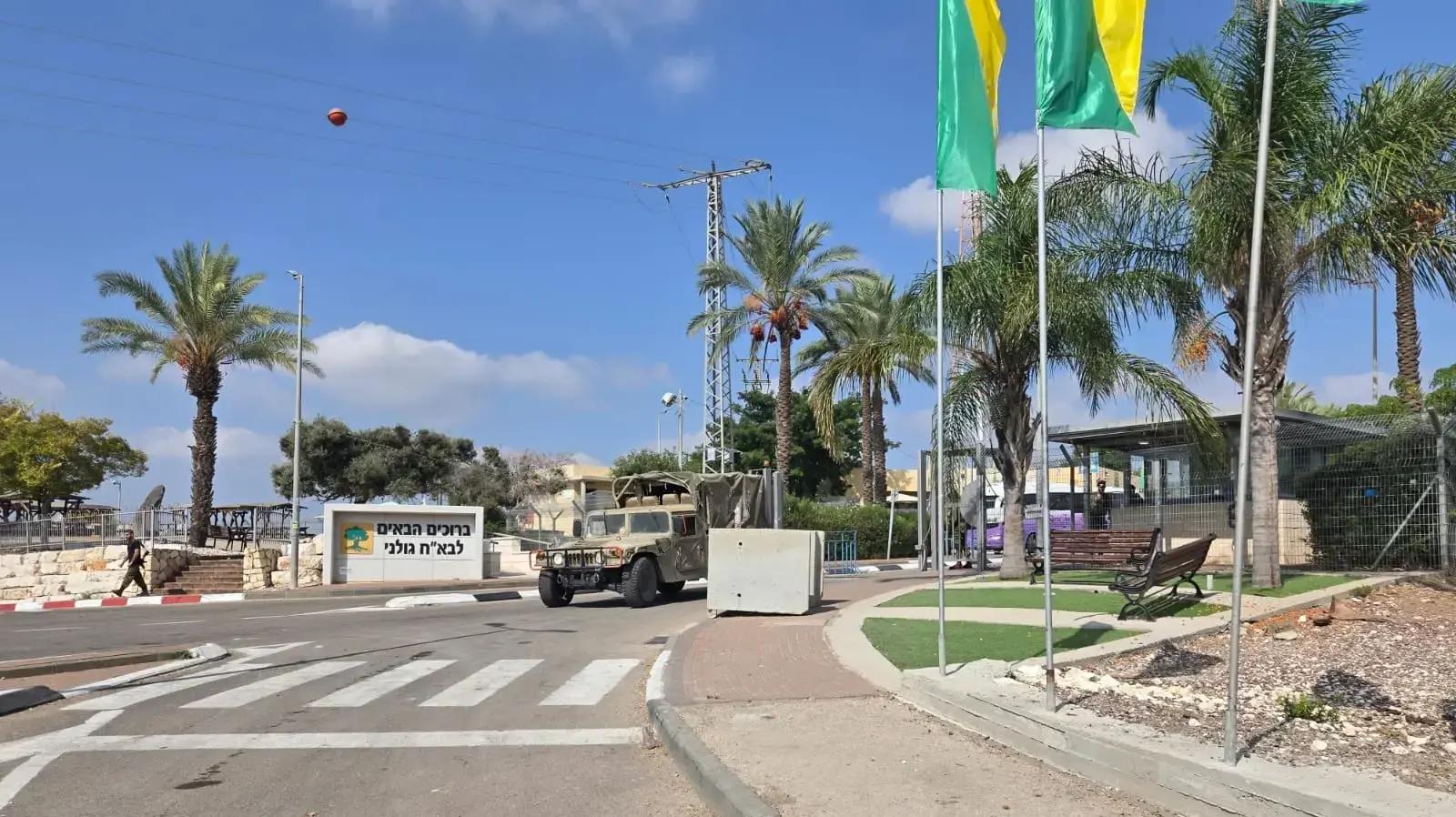 מחוץ לבא"ח גולני מחוץ לבא"ח גולני