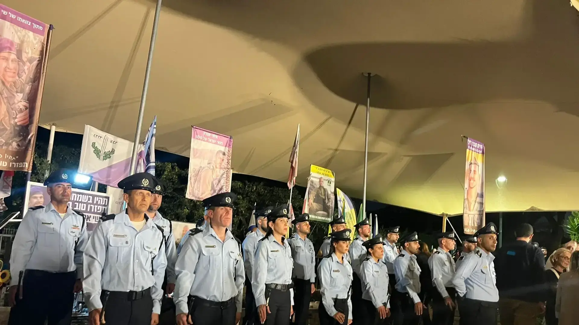 הלווית אדיר קדוש השוטר שנהרג בפיגוע הירי בכביש 4, 15 באוקטובר 2024 הלווית אדיר קדוש השוטר שנהרג בפיגוע הירי בכביש 4, 15 באוקטובר 2024