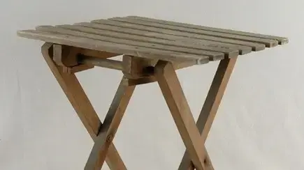 השרפרף של מלאני חוזר לוינה