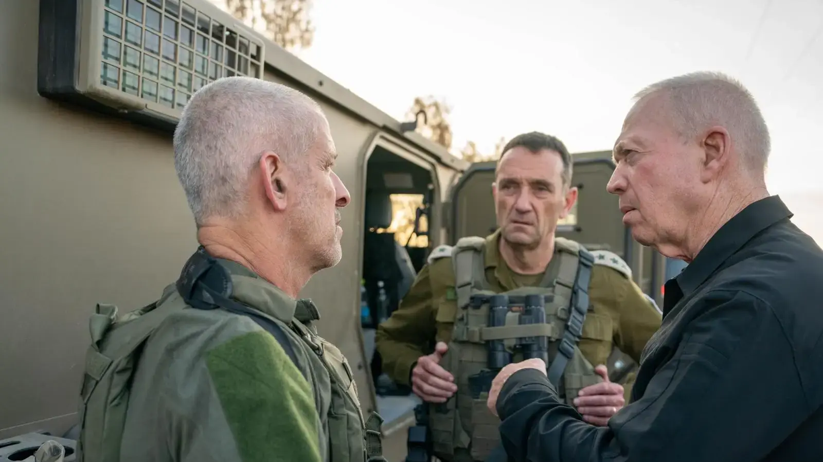 הרמטכ״ל בנקודה בה חוסל סינוואר: "זו המקצועיות והנחישות שלכם - שנה אחרי אנחנו סוגרים חשבון עם סינוואר הרמטכ״ל בנקודה בה חוסל סינוואר: "זו המקצועיות והנחישות שלכם - שנה אחרי אנחנו סוגרים חשבון עם סינוואר
