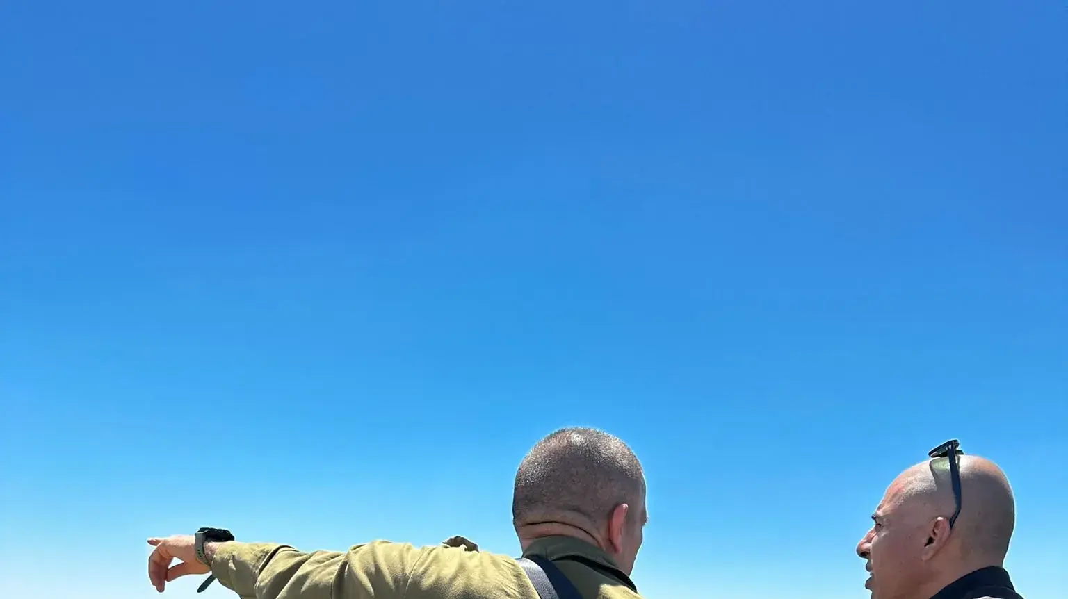 אחאסן דקסה עם הכתב הצבאי של וואלה אמיר בוחבוט אחאסן דקסה עם הכתב הצבאי של וואלה אמיר בוחבוט