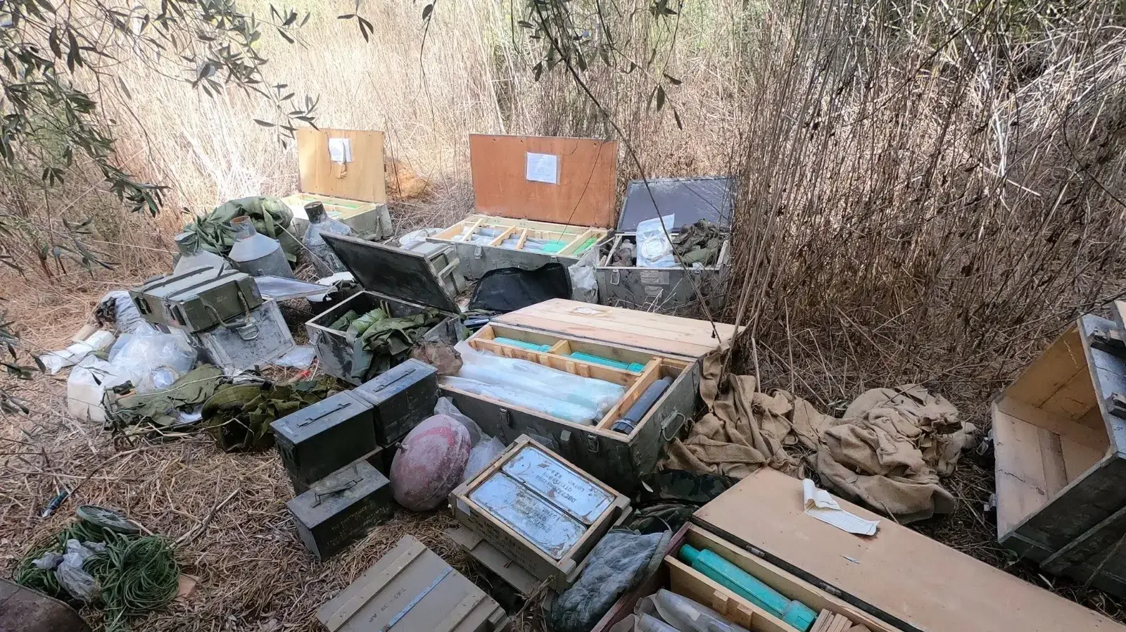 אמצעי הלחימה שאותרו על ידי חטיבת גולני, דרום לבנון אמצעי הלחימה שאותרו על ידי חטיבת גולני, דרום לבנון