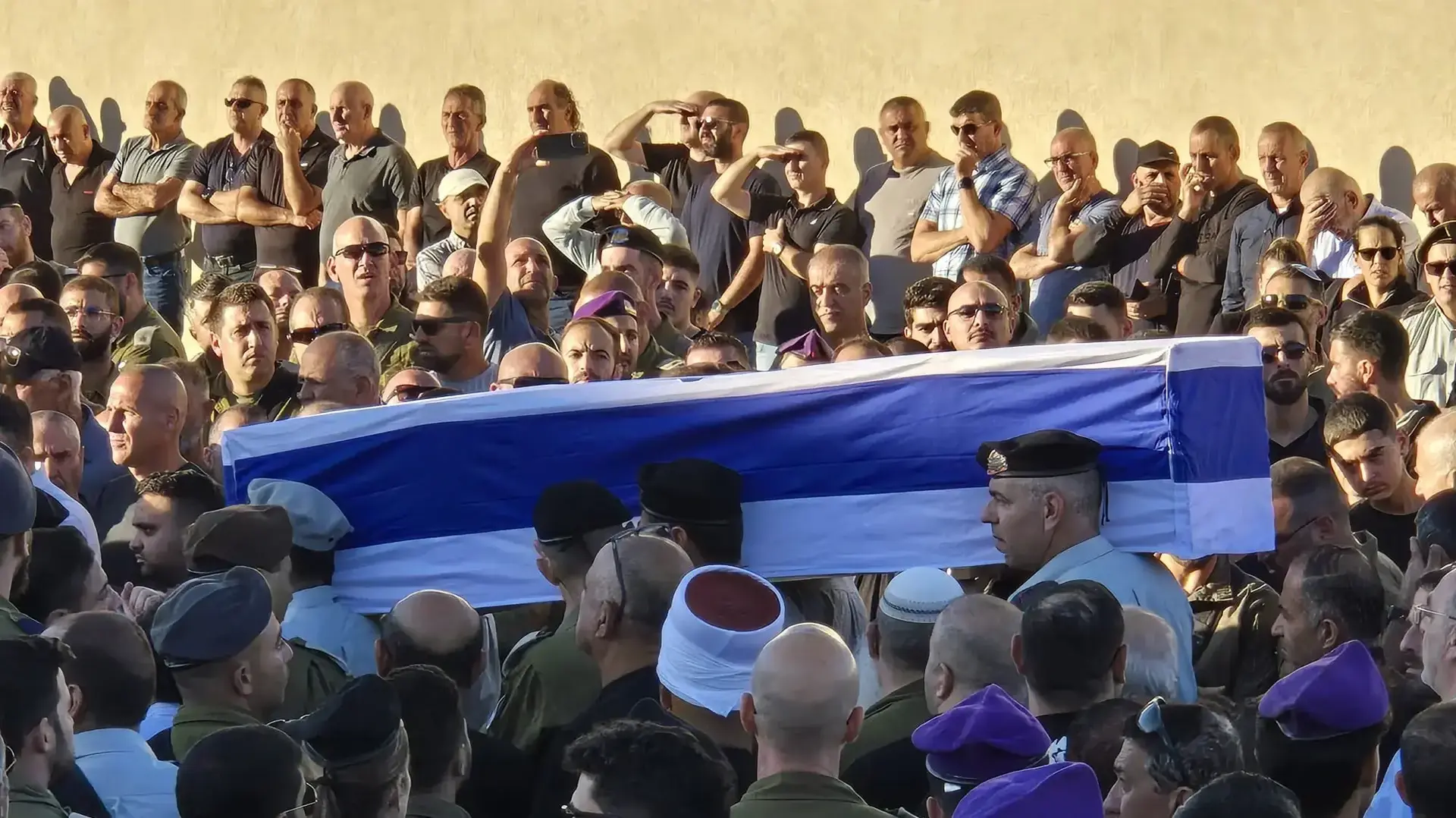 לווית אחסאן דקסה , בית העלמין בדאלית אל-כרמל , 21 באוקטובר 2024 לווית אחסאן דקסה , בית העלמין בדאלית אל-כרמל , 21 באוקטובר 2024