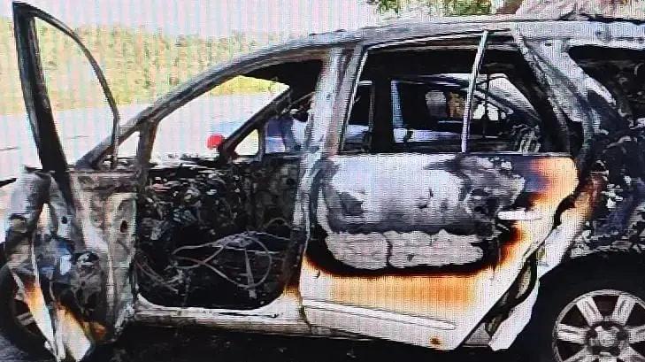 אחד מכלי הרכב אותם הציתו חלק מהמחבלים, תושבי בית צפאפא החשודים בריגול לטובת איראן,באזור עין כרם
. אחד מכלי הרכב אותם הציתו חלק מהמחבלים, תושבי בית צפאפא החשודים בריגול לטובת איראן,באזור עין כרם
.