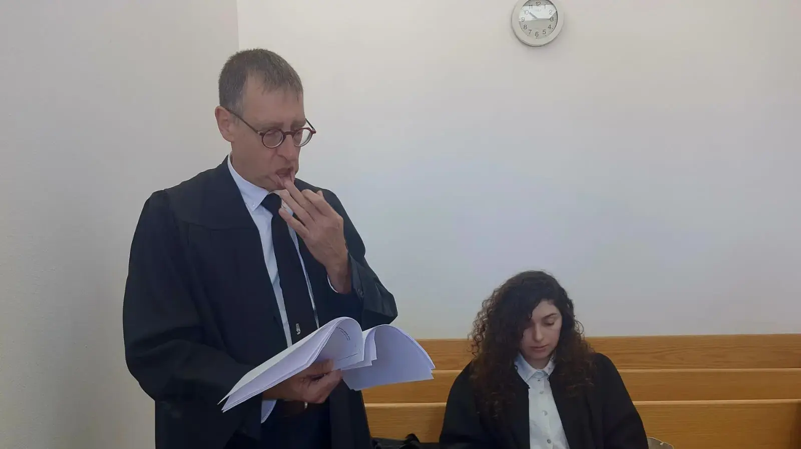 הסנגורים של החשודים בריגול לטובת איראן. 23 באוקטובר 2024 הסנגורים של החשודים בריגול לטובת איראן. 23 באוקטובר 2024