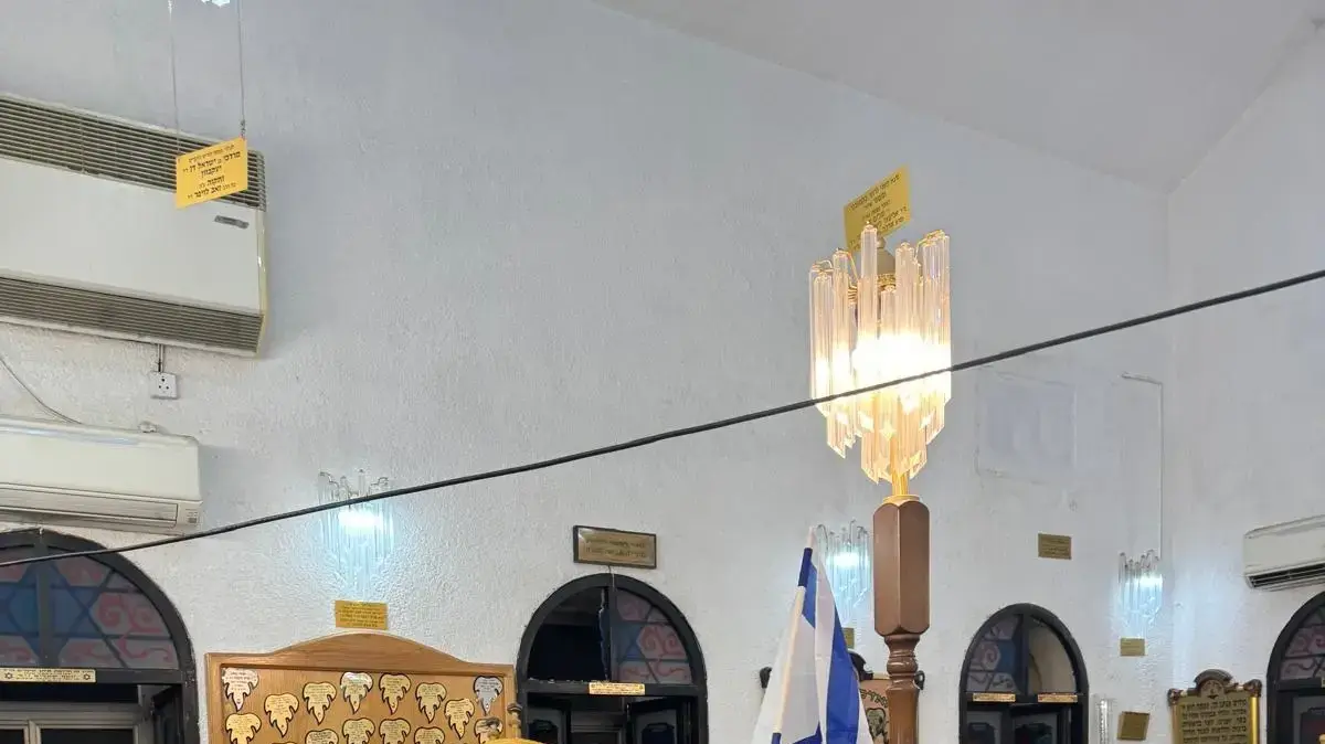 הקפות שניות בבית הכנסת במטולה, לאחר שהיה סגור במשך שנה הקפות שניות בבית הכנסת במטולה, לאחר שהיה סגור במשך שנה