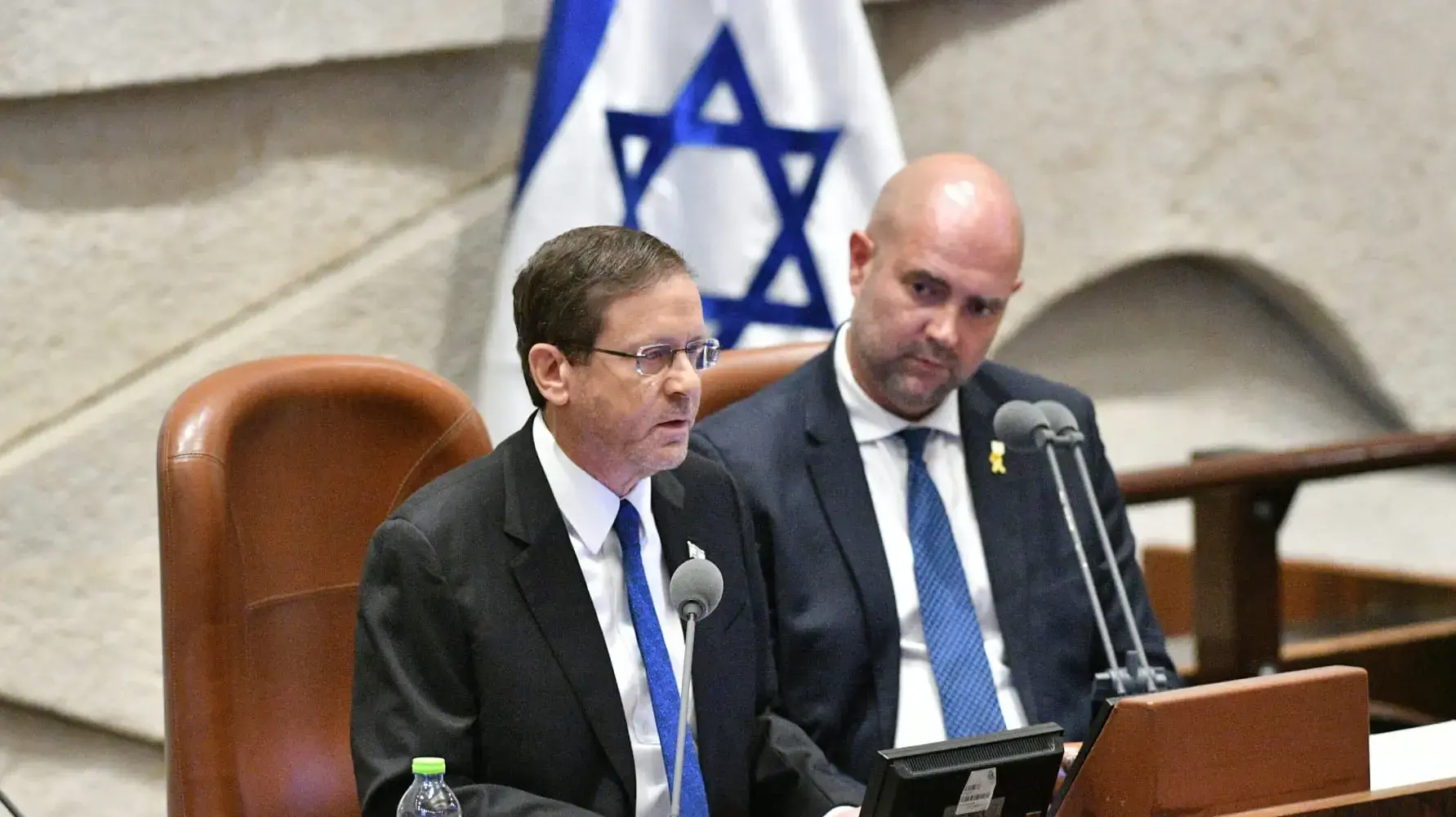 פתיחת כנס חורף מושב הכנסת:
מליאת הכנסת, 28 באוקטובר 2024 פתיחת כנס חורף מושב הכנסת:
מליאת הכנסת, 28 באוקטובר 2024
