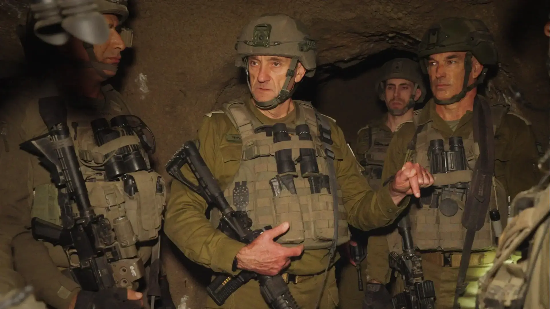 הרמטכ״ל במתחם בבונקר של חיזבאללה בדרום לבנון: ״מפה יכלו לצאת לפשיטה למדינת ישראל. תפסנו את זה בזמן ואסור שהתשתיות האלה יחזרו כאן לדורות״ הרמטכ״ל במתחם בבונקר של חיזבאללה בדרום לבנון: ״מפה יכלו לצאת לפשיטה למדינת ישראל. תפסנו את זה בזמן ואסור שהתשתיות האלה יחזרו כאן לדורות״