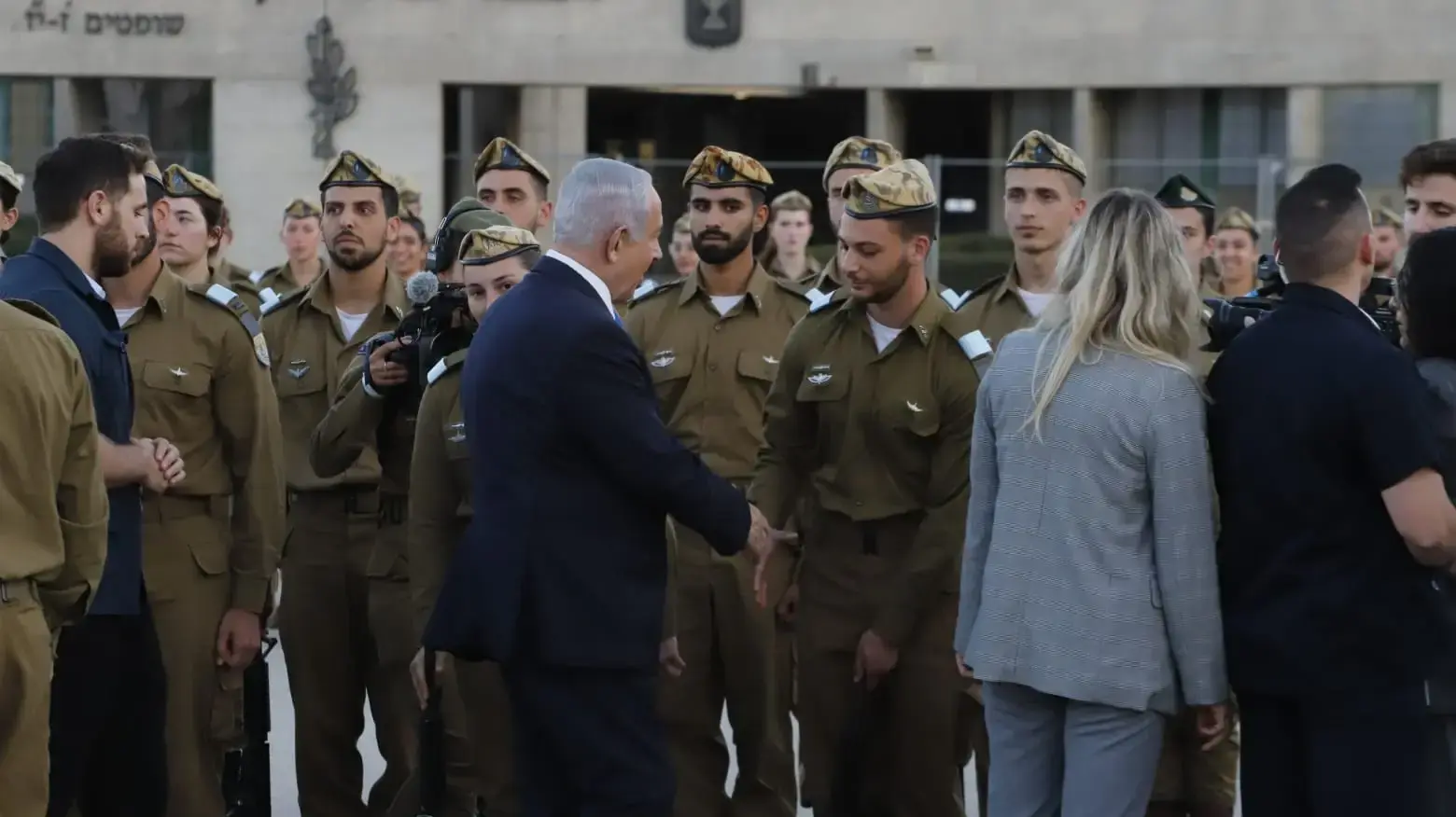 טקס סיום קורס קצינים בהשתתפות ראש הממשלה ושר הביטחון, בבהד 1, 31 באוקטובר 2024 טקס סיום קורס קצינים בהשתתפות ראש הממשלה ושר הביטחון, בבהד 1, 31 באוקטובר 2024