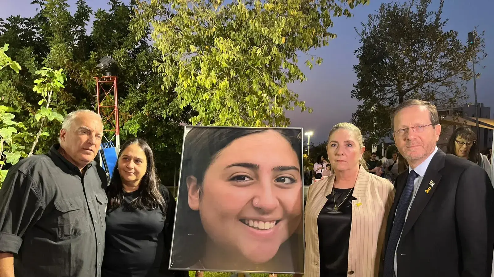נשיא המדינה, יצחק הרצוג, בטקס פתיחת 'פארק רוני', לזכרה של רוני אשל, ישוב צור יצחק, 31 לאוקטובר 2024