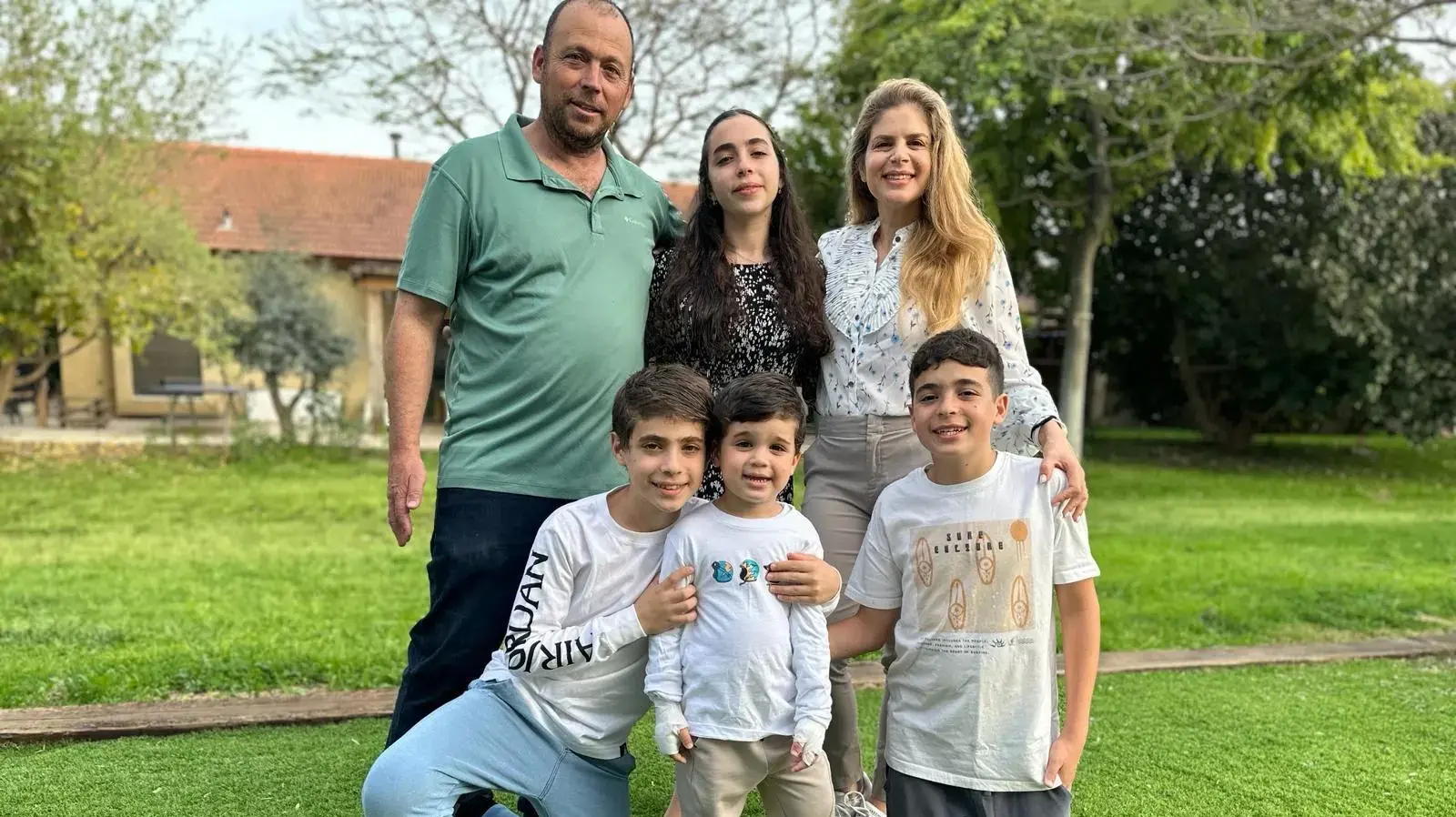 עומר ויינשטיין עם אשתו, הדס וילדיהם עומר ויינשטיין עם אשתו, הדס וילדיהם