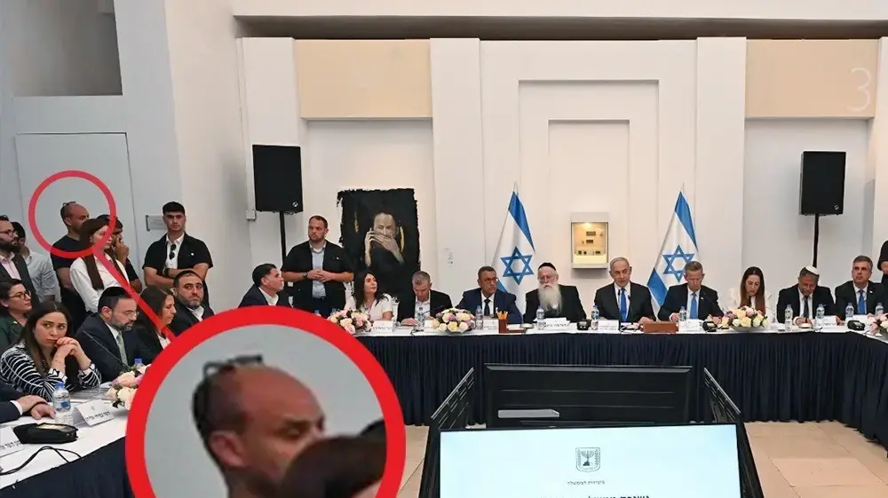 אלי פלדשטיין עם בנימין נתניהו, ישיבת ממשלה לרגל יום ירושלים
