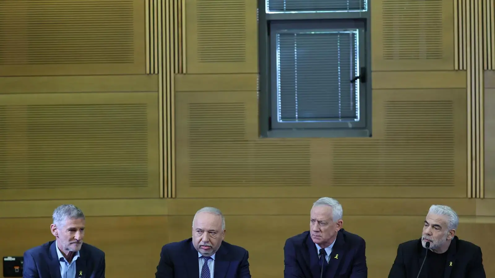 אביגדור ליברמן, יאיר גולן, בני גנץ,יאיר לפיד, הצהרת ראשי האופוזיציה הציונית לאחר פיטורי יואב גלנט, 6 בנובמבר 2024