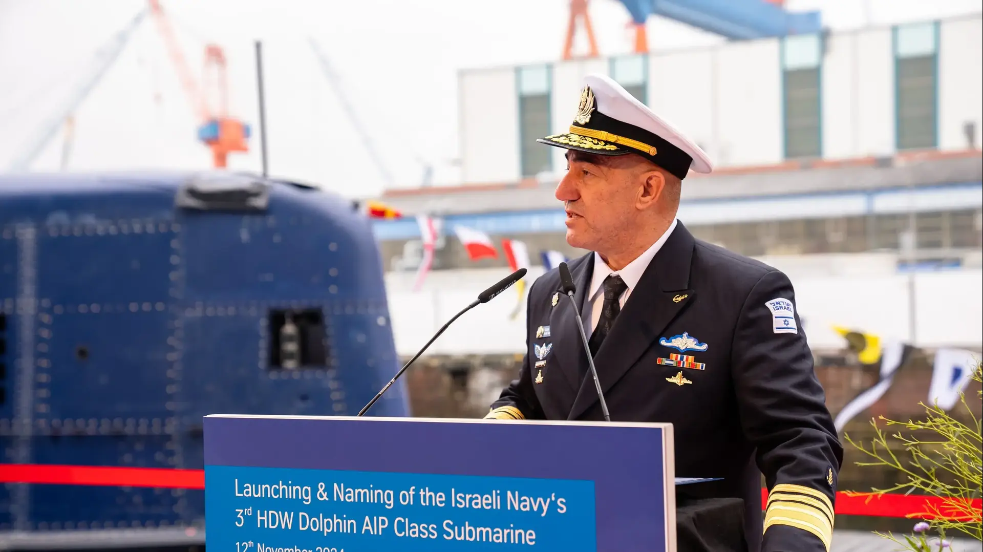 צה״ל חושף את הצוללת השישית - הצוללת אח״י ״דרקון״, אשר תהווה כלי לחימה אסטרטגי בזירות הלחימה השונות צה״ל חושף את הצוללת השישית - הצוללת אח״י ״דרקון״, אשר תהווה כלי לחימה אסטרטגי בזירות הלחימה השונות
