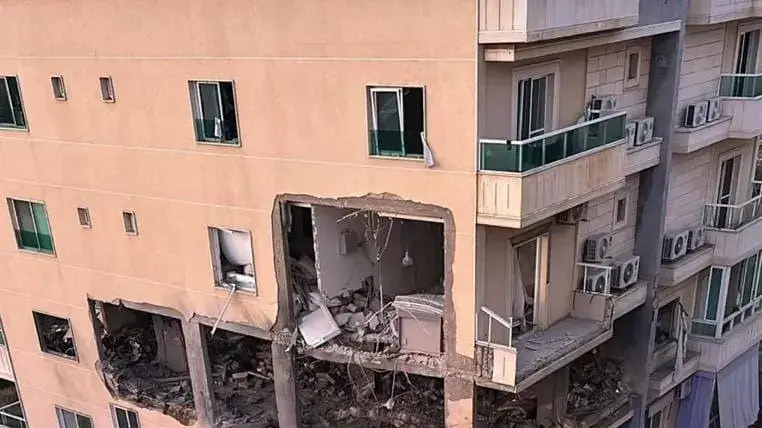 תקיפה של בניין בערמון , לבנון תקיפה של בניין בערמון , לבנון