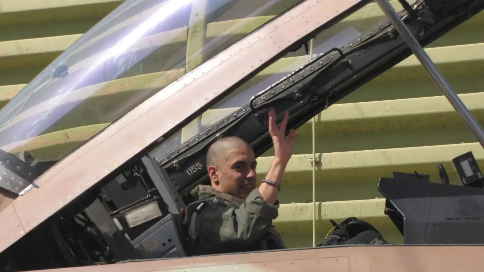 רס"ן במיל' אסף דגן בשירותו הצבאי רס"ן במיל' אסף דגן בשירותו הצבאי