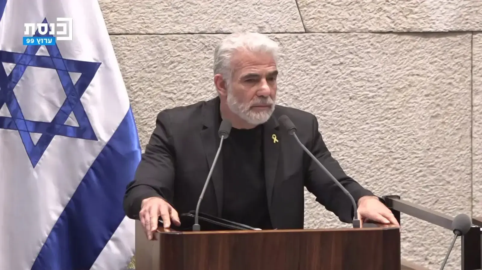 דיון 40 חתימות בכנסת
מליאת הכנסת
יאיר לפיד דיון 40 חתימות בכנסת
מליאת הכנסת
יאיר לפיד