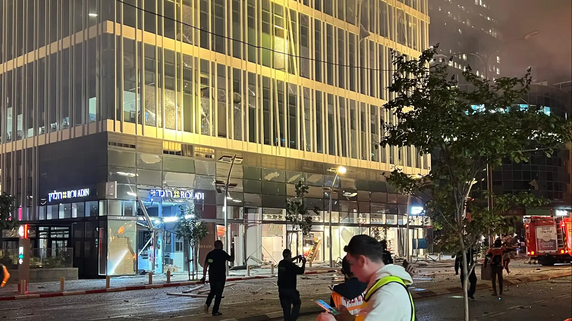 מטח כבד למרכז, חשד לפגיעה ישירה בבני ברק. 18 בנובמבר 2024 מטח כבד למרכז, חשד לפגיעה ישירה בבני ברק. 18 בנובמבר 2024