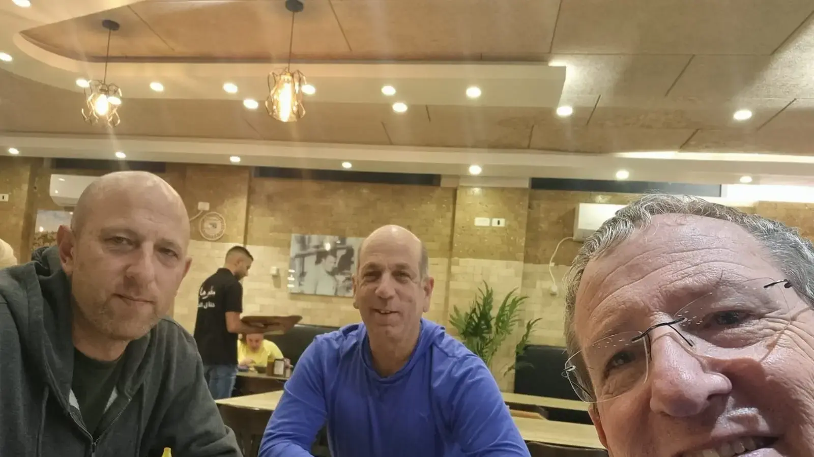 שניים מהחשודים בזריקת פצצת התאורה לעבר מעון נתניהו. 19.11.2024 שניים מהחשודים בזריקת פצצת התאורה לעבר מעון נתניהו. 19.11.2024