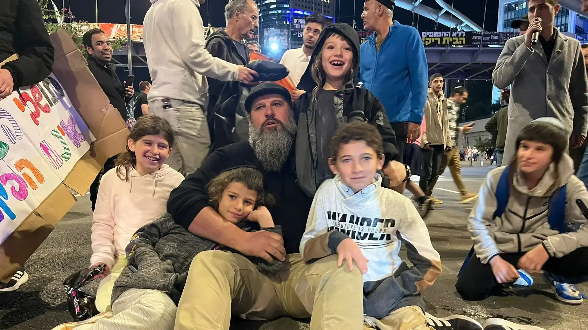 יואב כהן, ממושב נטועה, מפגין נגד ההסכם בצפון, 26 בנובמבר 2024
