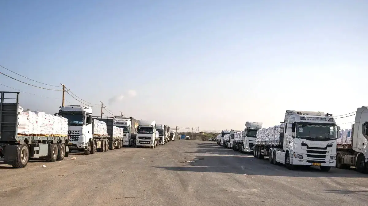 העברת הסיוע ההומניטרי לצפון רצועת עזה דרך מעבר 'ארז מערב'. 14 באוקטובר 2024 העברת הסיוע ההומניטרי לצפון רצועת עזה דרך מעבר 'ארז מערב'. 14 באוקטובר 2024