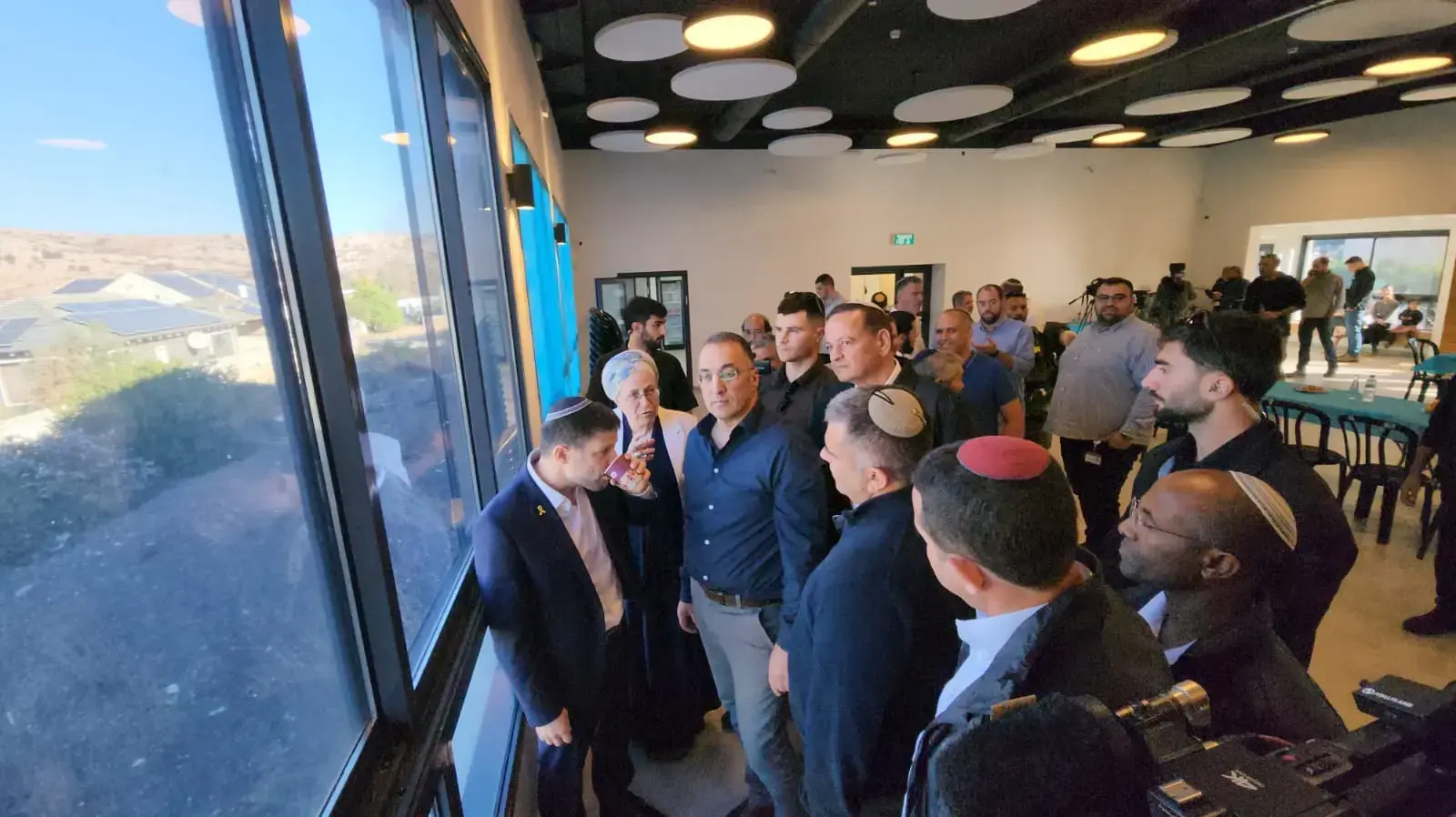 שר האוצר בצלאל סמוטריץ' נפגש עם ראשי ישובים באיזור אביבים , 1 לדצמבר 2024 שר האוצר בצלאל סמוטריץ' נפגש עם ראשי ישובים באיזור אביבים , 1 לדצמבר 2024